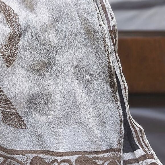 Vtg tri-tone chiffon damask pattern and horse motif - Picture 6 of 11